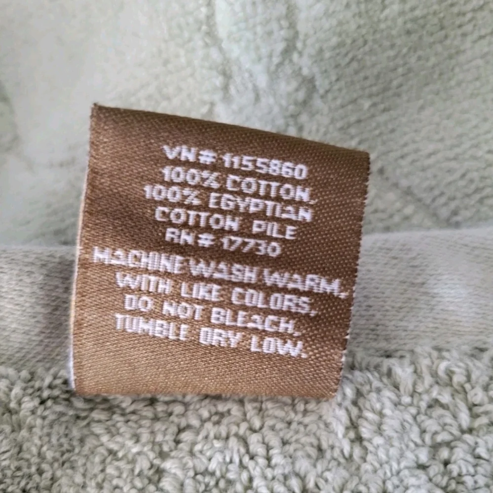 Set 2 Vintage Fieldcrest Luxury Large Bath Towels Floral Sculpted Sage Mint Gree